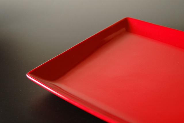 赤い角皿２２ｃｍ