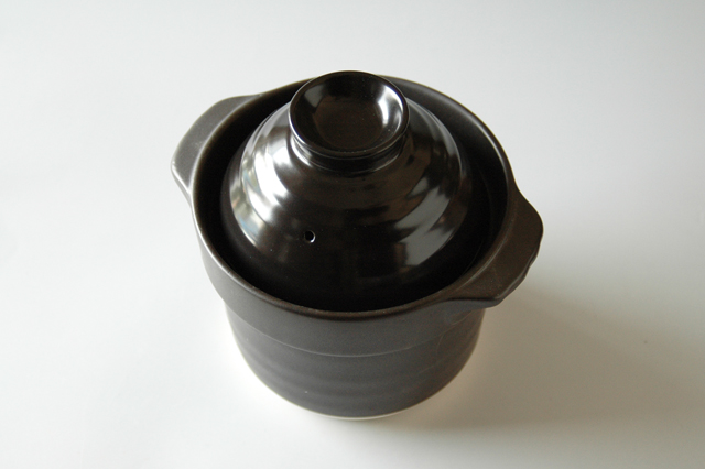 【美濃焼】ブラック1合炊き ごはん土鍋 直火用 13．6cm×16．5cm×高さ15cm