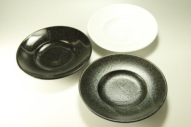黒中華黒御影22cm丼受皿／