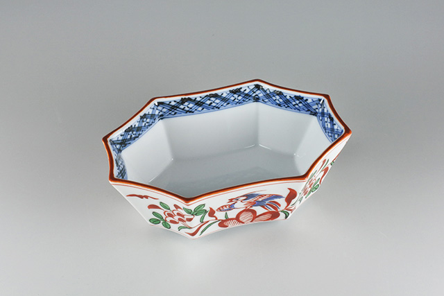 有田焼 FUKAGAWA SEIJI 1894 深川製磁 (@fukagawa.seiji1894) • Instagram