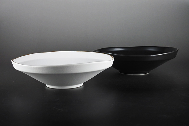 美濃焼】たわみ鉢 直径16．6cm×高さ4．8cm