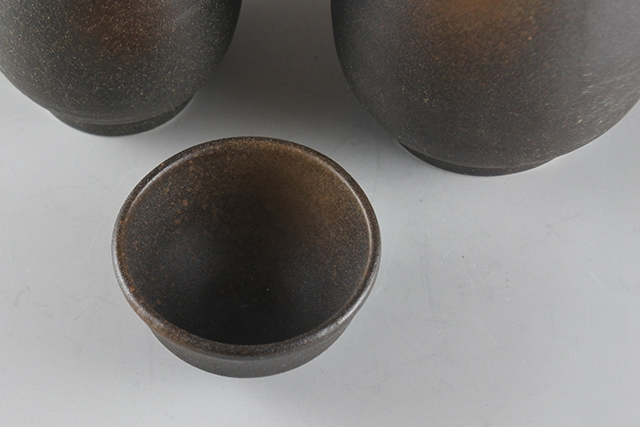 人気ブランドを 美濃焼】備前風とっくり大／小／平盃 工芸品