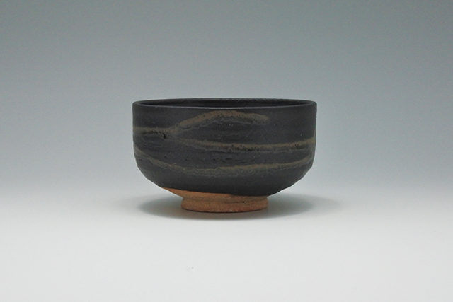 信楽焼】黒釉胴流し 抹茶碗 直径12．5cm×高さ7．1cm