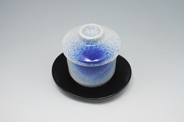 茶碗 忠之助商店 / 御茶碗屋つきの虫 RoundPot (金耀黒)