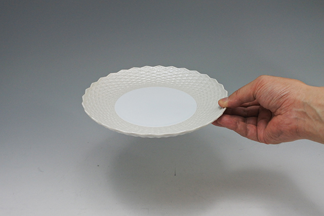 有田焼】華山窯 ラスター吹 花型皿 直径20．8cm×高さ3．1cm