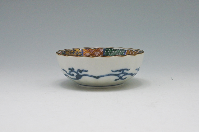 美濃焼】染錦祥瑞 深小鉢 直径10．6cm×高さ4．1cm
