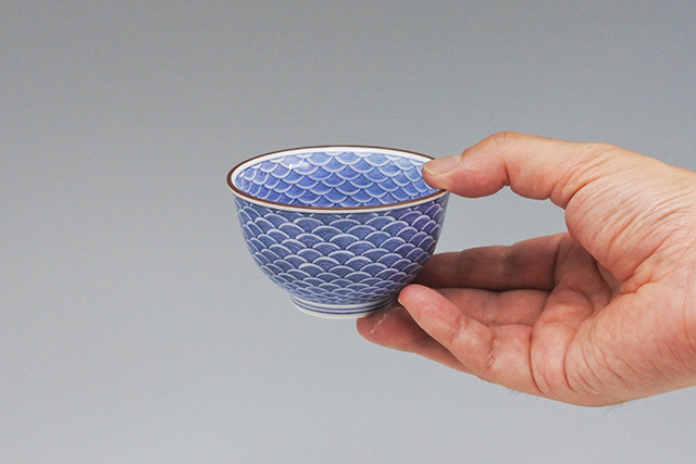 有田焼】青海波紋 富士山 煎茶碗 直径9cm×高さ5．2cm