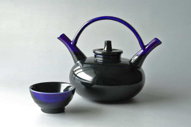 大正ロマン　酒燗器と鉄瓶付き　時代真鍮 ach36_spmain_kj.jpg