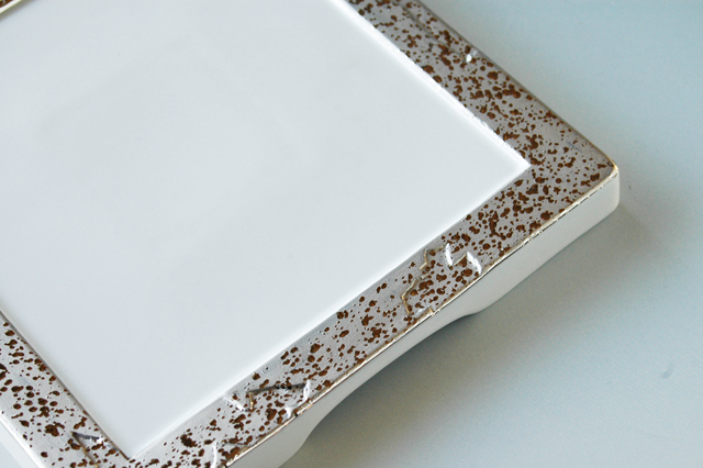 フレームプレート