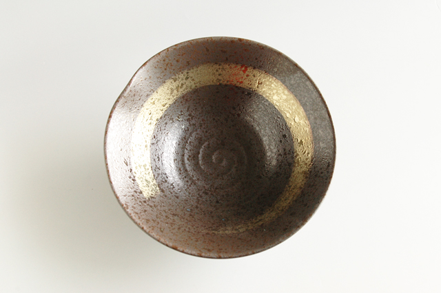 有田焼】黒吹金彩 一ツ押 預け鉢 径16．2cm×高5．5cm