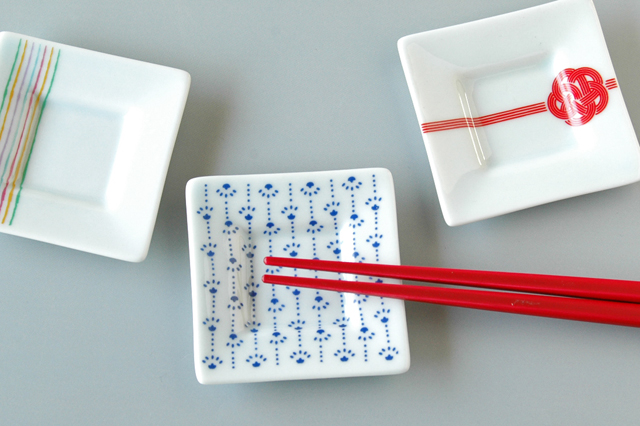 4枚 4color セット☆手つき豆小皿 箸置き付き小皿 わんこ肉球