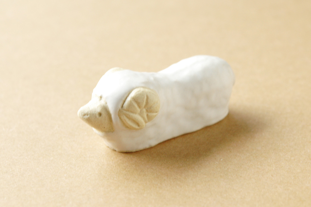 レターパック可》【美濃焼】ひつじ 箸置き 干支