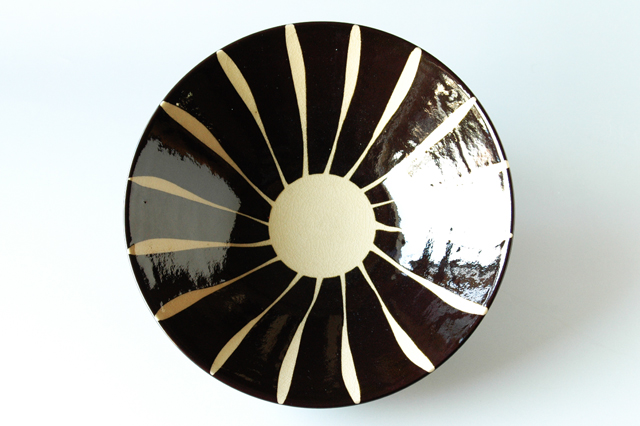 黒抜き十草平鉢