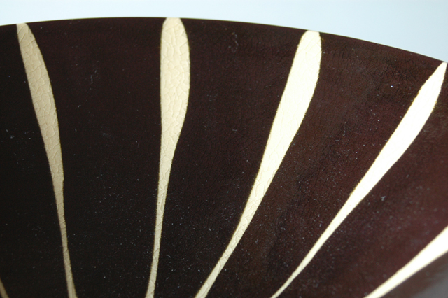 黒抜き十草平鉢