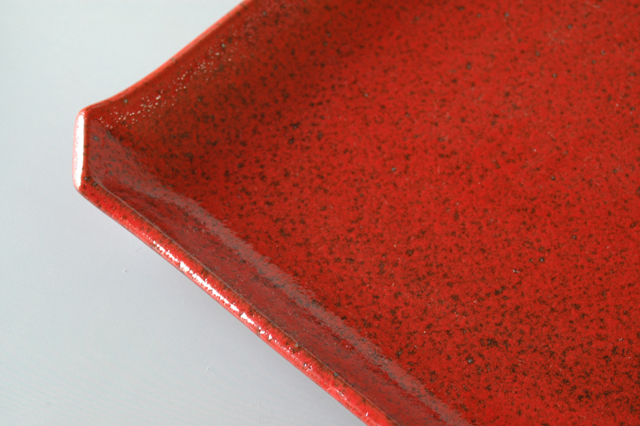 紅天目２４ｃｍ角皿