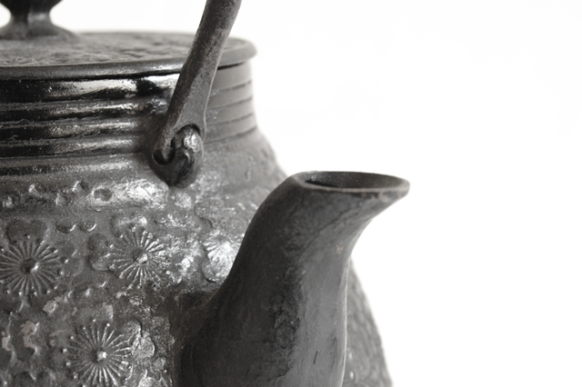 南部鉄瓶】コシキ桜 1．8L 18．5×22×23．5cm