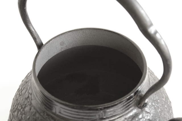 南部鉄瓶】コシキ桜 1．8L 18．5×22×23．5cm